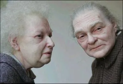 Comment s'appelle cette sculpture de Ron Mueck ?