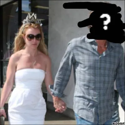 Comment s'appelle son copain (2012) ?