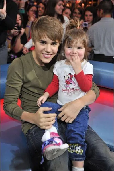 Comment s'appellent son frre et sa sur ?