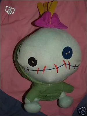 A qui est cette poupe ?