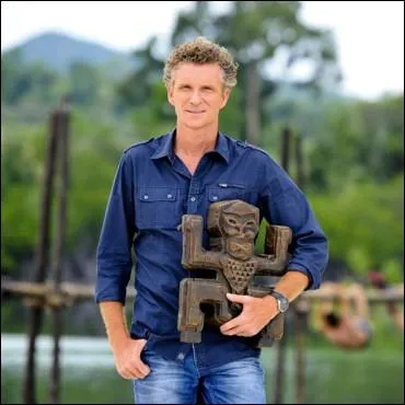 Qui est le prsentateur de Koh Lanta