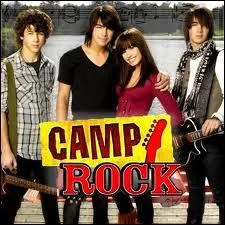 Dans  Camp Rock , quel est le mensonge de Mitchie ?