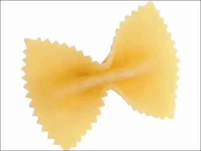 Ce type a une forme de noeud papillon. Comment s'appelle cette forme ?