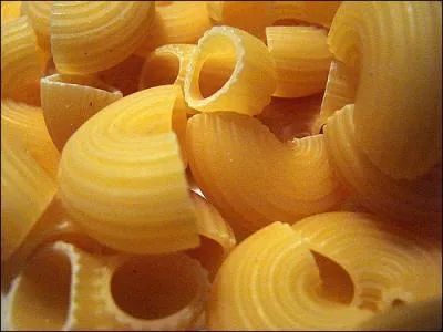 Ce type ressemble  une pipe. Comment s'appelle cette forme ?