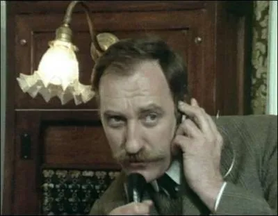 Pierre Maguelon interprt l'inspecteur...