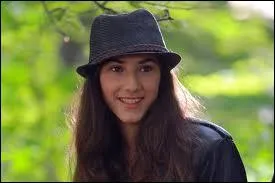 Dans la page Sara, combien de fois a-t-elle rencontr Miley Cyrus ?