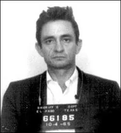 Chanteur de country trs populaire, Joaquin Phoenix le fait renatre le temps d'un film (Walk the line). Qui est-ce ?