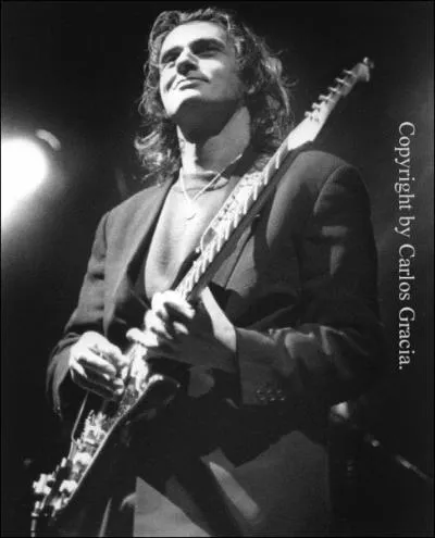 Dans quel album peut-on entendre un message en morse disant  F. U. C. K. O. F. F. R. B. , jou par un synthtiseur strident ?