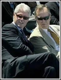 Au cin, les fameux gardes du corps du Prsident US portent toujours des lunettes noires. Ici, ce sont les Prsidents eux-mmes. Qui sont ceux de la photographie ?