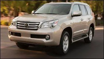 Division haut de gamme de Toyota, Lexus tente de vendre des 4x4. Comment s'appelle celui-ci.