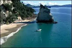 Nelson... Marlborough... Wellington... Ces noms de personnages historiques sont aussi des noms de provinces de...