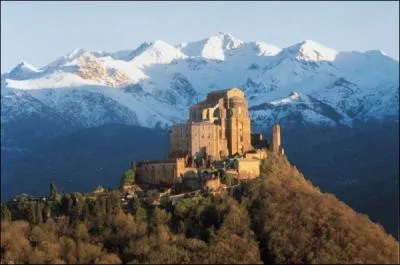 Quelle région d'Italie n'est PAS le berceau d'une organisation mafieuse ?