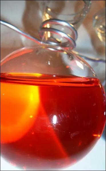 C'est un colorant rouge violac utilis en radiothrapie ou en bactriologie, il s'agit de la...