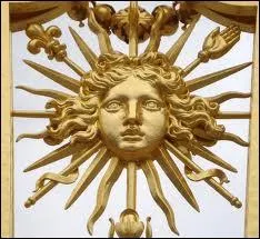 Louis ... . . tait surnomm le Roi Soleil.