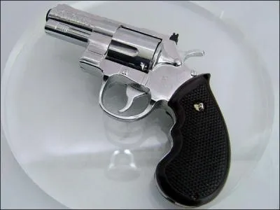 Dans la saison 7, qui se suicide ?