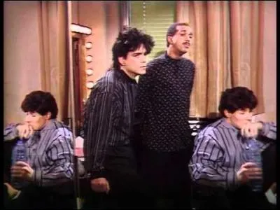 Qui avait les yeux bleus pour les Inconnus ?