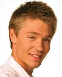 Comment s'appelle l'interprte de Lucas Scott ?