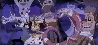 Quand Nami regarde par la fentre du  vhicule Q. 12 , que fait-elle ?