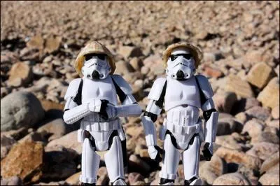 Comme vous pouvez le voir, cette photo a t prise sur une plage de galet,  votre avis sur quelle plage franaise se trouvent-ils ?