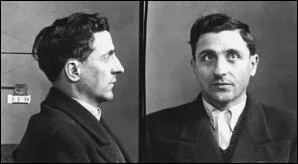 René Girier est un truand français devenu célèbre sous le pseudo ''René la Canne'' . Pourquoi l'appelait-on ainsi ?