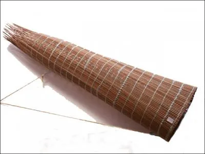 Nasse conique traditionnelle qui sert  la pche des (voir les rponses prcdentes), je suis...