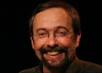 Ce Monsieur Porte est journaliste, chroniqueur et humoriste, ancien  bouffon  de Stphane Bern dans son mission  Le fou du roi . Quel est son prnom ?