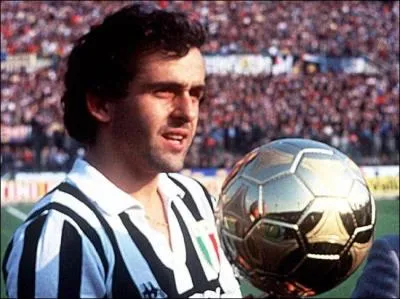 Michel Platini a gagn trois fois le Ballon d'Or.