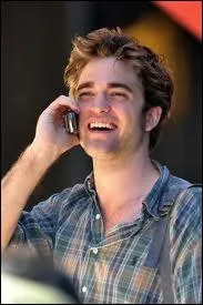 Qui joue-t-il dans  Remember Me  ?