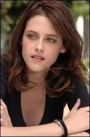 Quel est le nom complet de Kristen Stewart ?