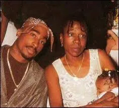 Comment se nommait la mre de Tupac ?