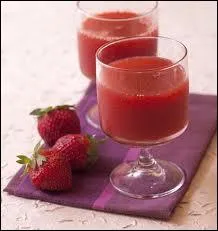 Ceci est un apritif  la fraise, trs simple  raliser. C'est ?