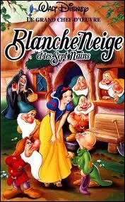 Quand est sorti le premier film des classiques Walt Disney,  Blanche-Neige et les 7 nains  ?
