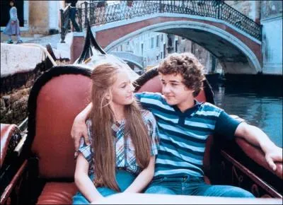 Toujours  Venise, les deux jeunes hros de I love you je t'aime ont fugu parce qu'ils s'aiment. Le film est tir d'un best-seller titr ?