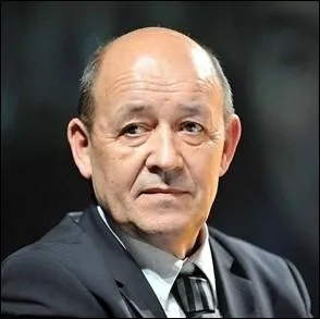 Qui devient Ministre de la dfense ?