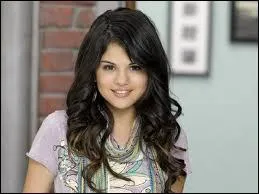 Quand tait-elle dans le tournage des Sorciers de Waverly Place ?