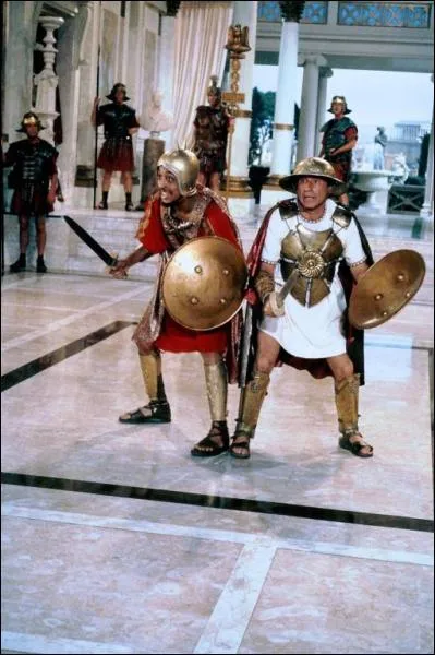 De l'ge de pierre  la Rvolution franaise, le ralisateur nous entrane dans les mandres de sa folie. De Csar  Louis XVI, tout le monde y passe, personne n'est pargn.