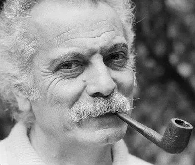 Je ne vous dirai pas, ce que fait Georges Brassens quand il pense  elle, mais je peux vous dire que c'est le fminin de la question 14.