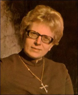 Soeur Sourire, a fait un carton avec cette fille qui nique, nique.