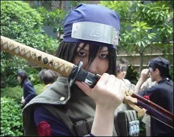 C'est un Jonin spcial, assassin par Baki...