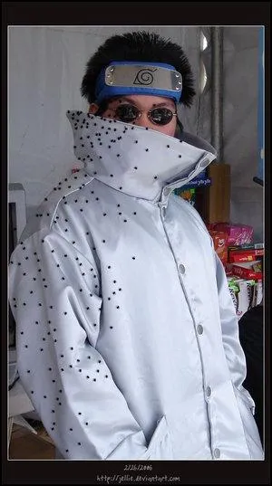 Il contrle les insectes et est dans l'quipe 8...