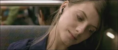 Qui interprte la chanson phare de la bande son du film  Je vais bien ne t'en fais pas  ?