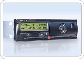 Cet appareil est employ pour enregistrer la vitesse des conducteurs routiers ici il s'agit d'une version lectronique c'est donc un...