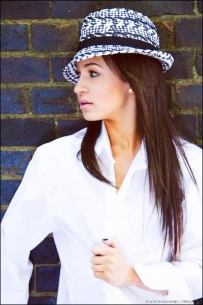 Pour quelle chanteuse n'a-t-elle jamais dans ?