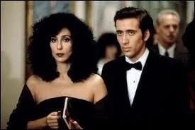 Quel est ce film qui a valu un oscar  la chanteuse Cher ?