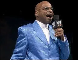 Quelle fut la petite amie de Teddy Long en 2012 ?