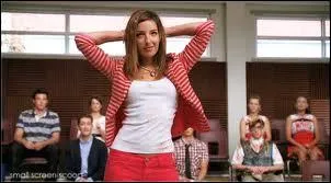Comment s'appelle la fille qui auditionne dans le premier pisode dans le Glee Club ?