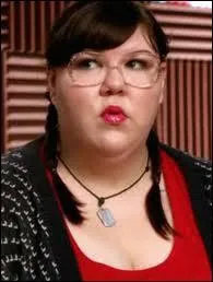 Pourquoi Lauren a-t-elle quitt le Glee Club pendant les vacances d't ?