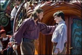 Que rend le prince Caspian  Edmund au dbut du chapitre 3 ?