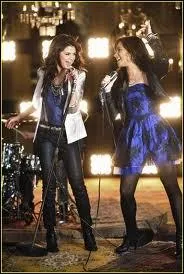 Quelle est la chanson qu'elle a chant avec Selena Gomez ?