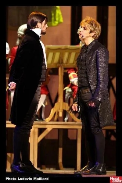 Avec quel humoriste jouait-il tous les soirs ?